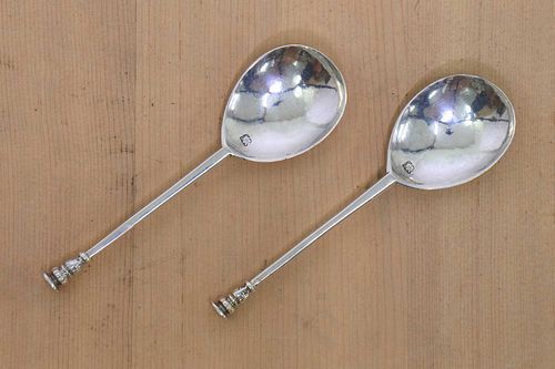 A pair of Charles I seal-top spoons,