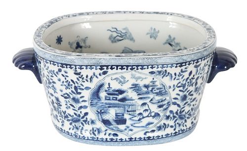 Chinese Blue and White Porcelain Foot Bath