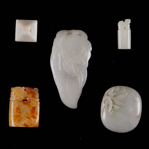 Grp: 5 Chinese Jade Pieces