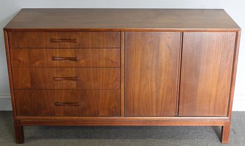 Midcentury Chest of Drawers.