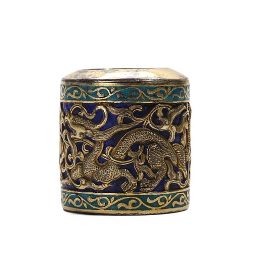AN ENAMELLED SILVER THUMB RING