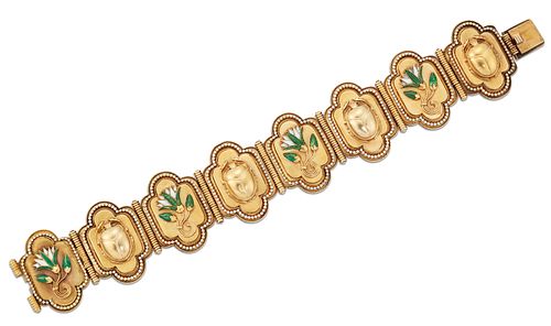AN EGYPTIAN REVIVAL ENAMEL BRACELET, quatrefoil links decorated with enamel