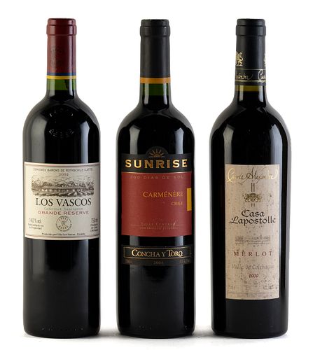 Three bottles set: a Sunrise 2004 vintage, a Baron Philippe de Rothschild Los Vascos grande reserve 2004 and a Casa Lapostolle vintage 2000.
Category: