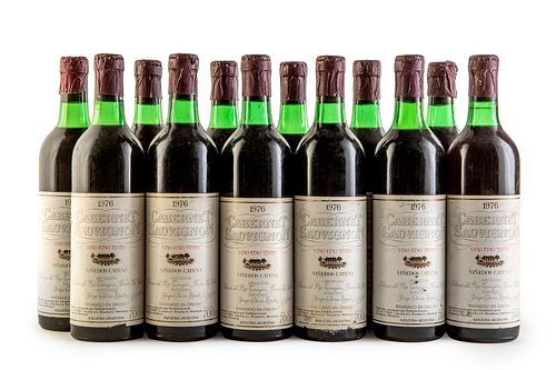 Twelve bottles of Cabernet Sauvignon Viñedos Catena, 1976 vintage.
Catena Zapata Winery.
Category: red wine. Finca los Yoles, Tunuyán , Mendoza (Argen