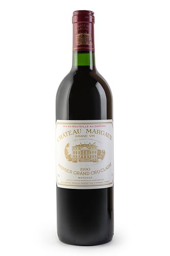 A bottle of Château Margaux, 1990 Vintage.
Premier Grand Cru Classé.
Category: red wine. Margaux, Bordeaux (France).
Level B.
0,75 cl.