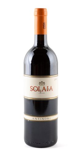 A bottle of Marchesi Antinori Solaia, vintage 2008. Category: red wine. D.O. Toscana IGT. Level: A.