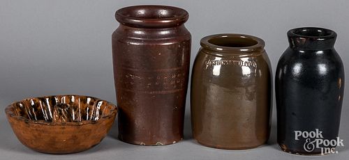 Four pieces of earthenware