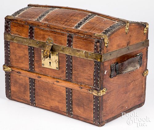 Dome top doll trunk, late 19th c.
