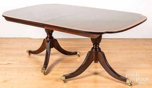 Stickley Federal style mahogany dining table
