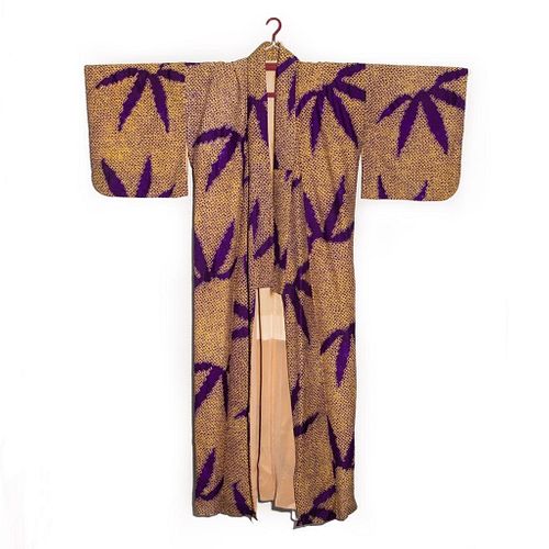 japanese 1925 vintage handwoven silk kimono, hand decorated