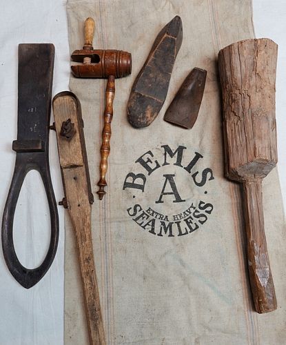Wooden Tools and Accesories