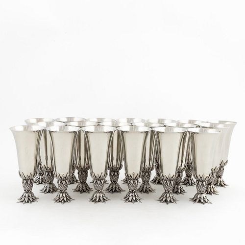 19 PCS, 4 POINTS PEWTER PINEAPPLE STIRRUP CUPS