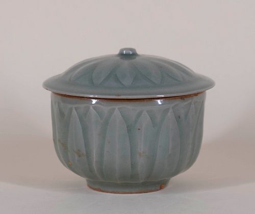 Longquan Celadon Covered Pot