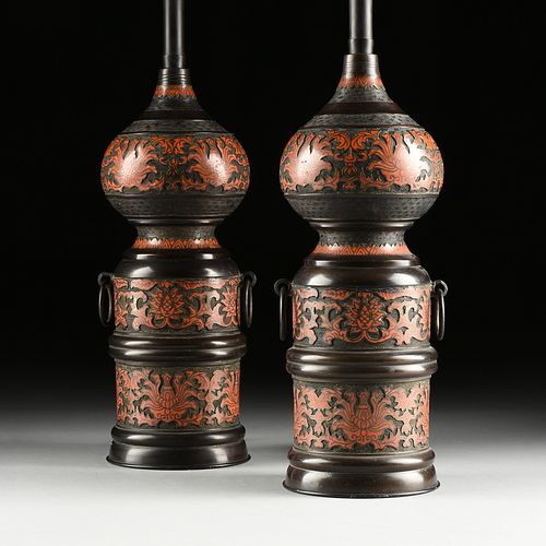 A PAIR OF JAPANESE ARCHAISTIC STYLE RED CLOISONNÉ ENAMELED AND PATINATED BRONZE LAMPS, BY THE MARBRO LAMP CO, LOS ANGELES, MID 20TH CENTURY, 