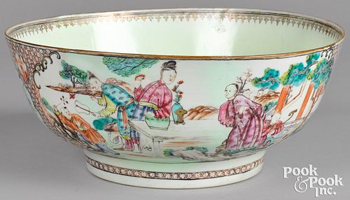 Chinese export porcelain bowl, ca. 1800