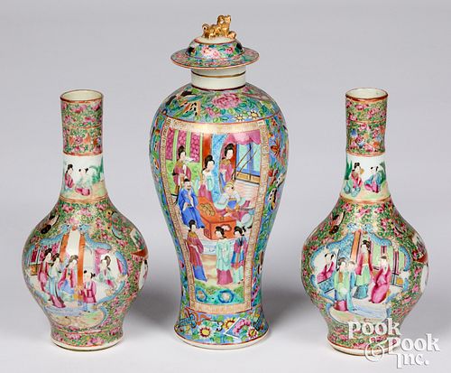 Pair of Chinese export porcelain vases