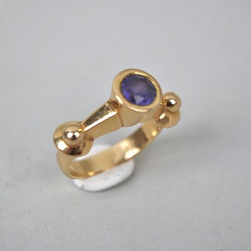 14K Gold Etruscan Style Purple Stone Ring