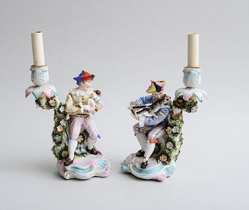 PAIR OF MEISSEN TYPE PORCELAIN HUMOUOUS FIGURAL CANDLESTICKS, MOUNTED AS LAMPS