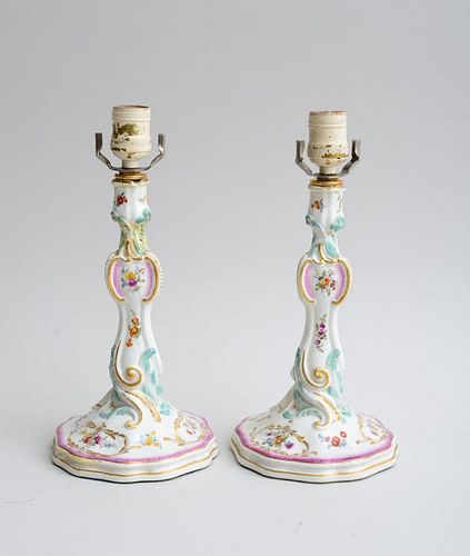 PAIR OF MEISSEN TYPE PORCELAIN CANDLESTICKS, MOUNTED AS LAMPS