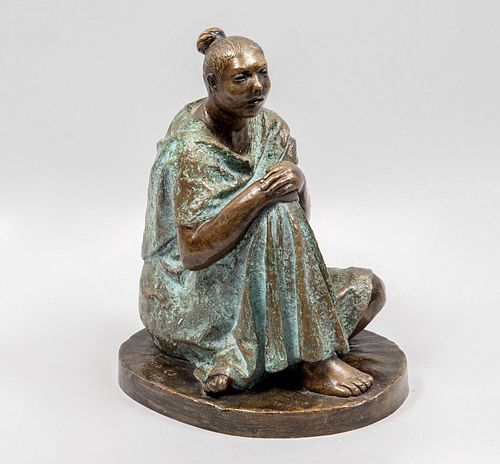 IGNACIO CASTAÑEDA. Mujer sentada. Fundición en bronce IV/X. Firmada y fechada 1988. 31 cm de altura