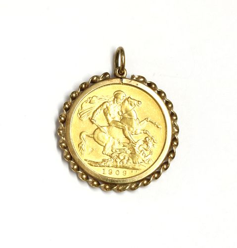 An Edward VII sovereign pendant,