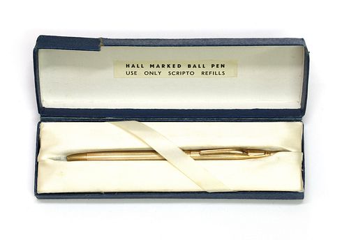 A 9ct gold ballpoint pen,