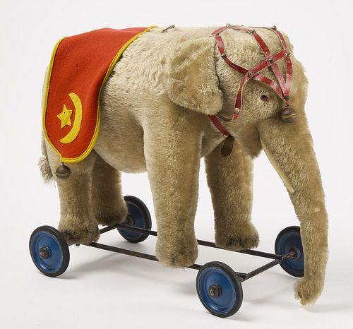 Steiff Elephant Pull Toy