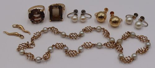 JEWELRY. Assorted 14kt and 18kt Gold Jewelry.