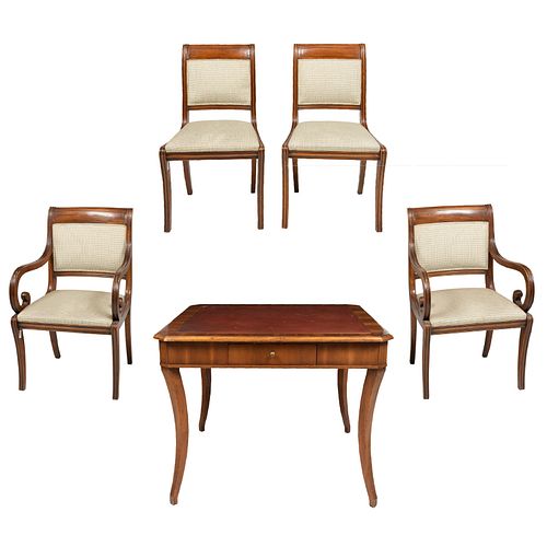 Mesa de juego con 2 sillas y 2 sillones. México, sXX. De la firma Alfonso Marina. Con etiquetas. Mesa con cubierta de piel. Piezas: 5
