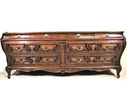 KARGES FRENCH STYLE EIGHT DRAWER DRESSER