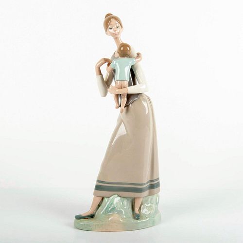 Mother and Child 1004701 - Lladro Porcelain Figurine