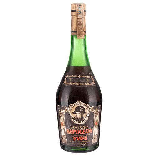 Yvon Napoléon. V.S.O.P. Cognac. France. En presentación de 750 ml.