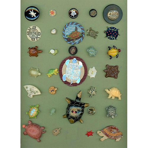 A CARD OF DIVISION 3 ASSORTED MATERIAL TURTLE BUTTONS