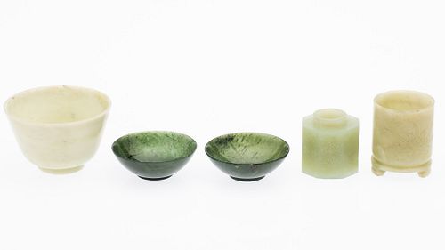 5 Pieces of Jade and Hardstone Articles