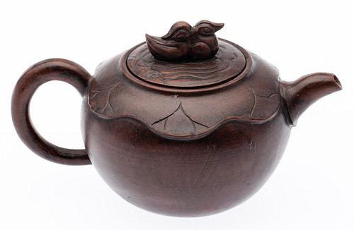 Yixing Zisha Naturalistic Teapot