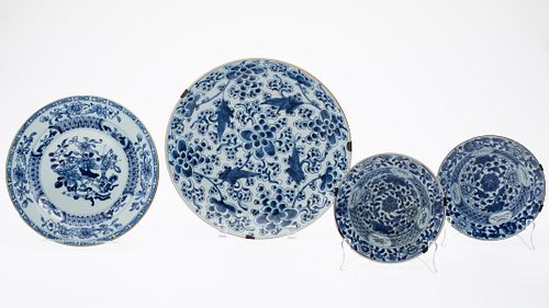 4 Pieces of Chinese Blue and White Porcelain, 18th C