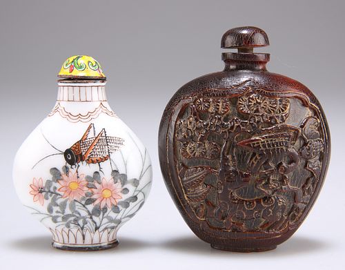 A 19TH CENTURY CHINESE CARVED HORN SNUFF BOTTLE, flattened ovoid form, with
