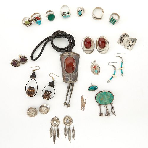 Lrg Grp: SW Native American Jewelry Silver
