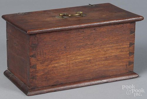 Pennsylvania walnut dresser box, 18th c., 5'' h., 10'' w.