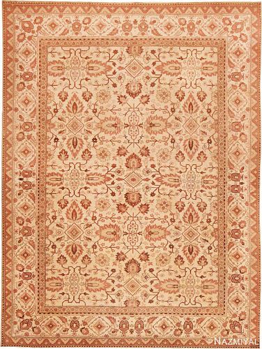 ANTIQUE INDIAN AGRA CARPET. 14 ft 7 in x 10 ft 9 in (4.44 m x 3.28 m ).