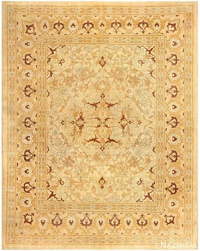 ANTIQUE INDIAN AMRITSAR CARPET. 12 ft 7 in x 9 ft 10 in (3.84 m x 3 m)