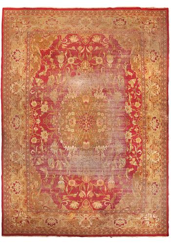 ANTIQUE INDIAN AMRISTAR CARPET. 16 ft 2 in x 11 ft 10 in (4.93 m x 3.61 m).