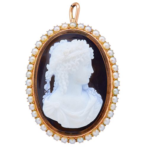 -NO RESERVE- ANTIQUE CARVED CAMEO AND PEARL PENDANT/BROOCH