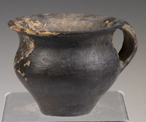 CHINESE ARCHAIC TERRACOTTA CUP IN BLACK SLIP