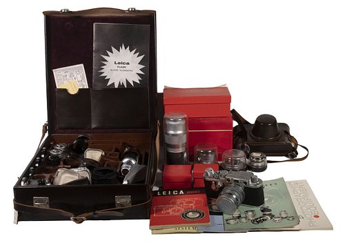 LEICA LEITZ 35MM CAMERA WITH ACCESSORIES