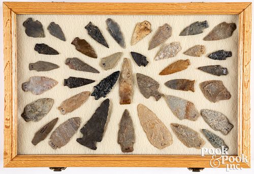 Collection of over thirty various stone points