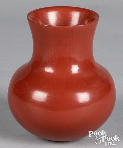Virginia Garcia, Santa Clara Pueblo Indian jar