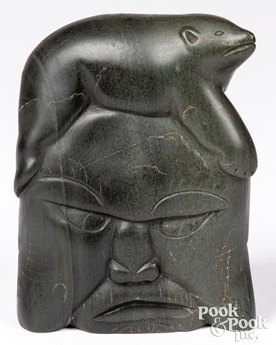 Inuit Indian carved hardstone figure of a bear