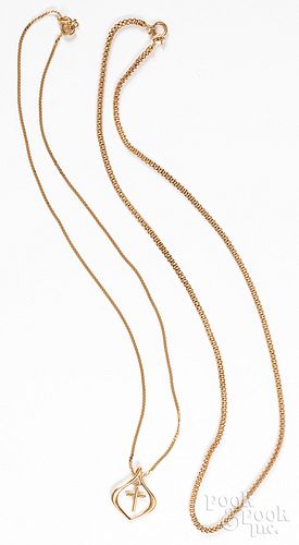 Two 18K gold necklaces, 7.3dwt.