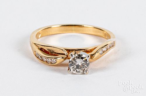 14K gold and diamond ring, 1.5dwt, size 4.
